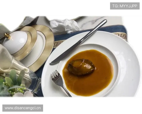 李宗伟退役后早餐吃三文鱼配黑松露，网友：我泡面都加不起蛋